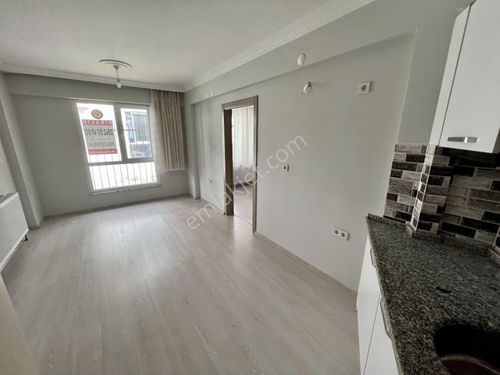 ERASTA AVM ARKASINDA KİRALIK 1+1 YÜKSEK GİRİŞ DAİRE