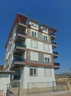 Kiralık havuzlu lüks daire Denizyolunda