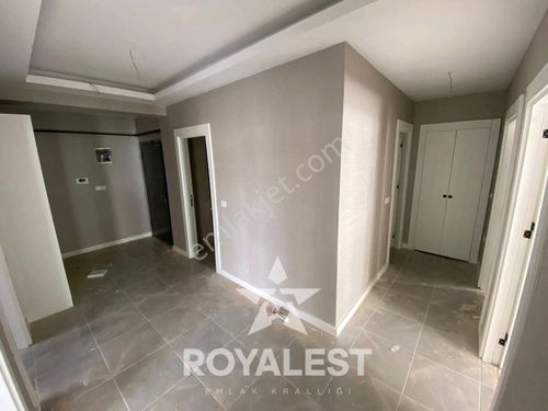  ROYALEST TEN BEYKENT'TE YOL CEPHELİ LÜX 2.5+1 SIFIR DAİRE