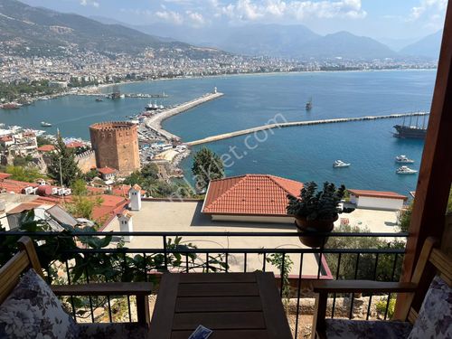  Alanya Kalede Muhteşem manzaralı  Kiralık Villa  4+1 müstakil  