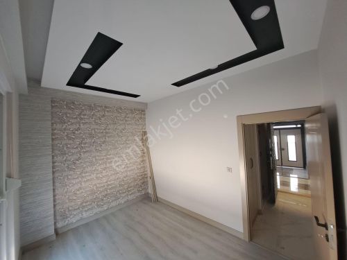  AYDOĞMUŞ MAHALLESİ SIFIR BİNA DA 1+1 SATILIK DAİRE