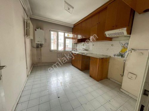  GÜVENAY - ÇORUM GAZİ CAD. HALK BANK ARKASI 3+1 SATILIK DAİRE