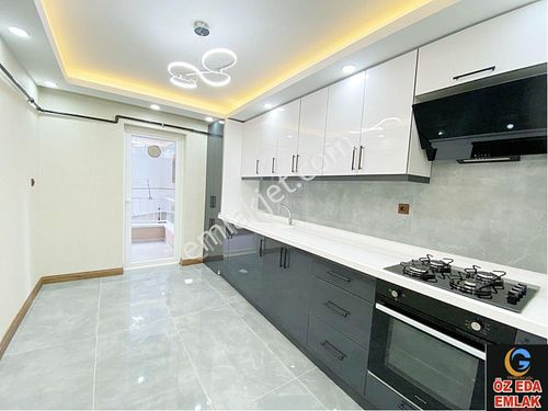  ÖZ EDA EMLAK DAN KARAKAYA DA SATILIK FULL+FULL YAPILI MASRAFSIZ LÜKS DAİRE..