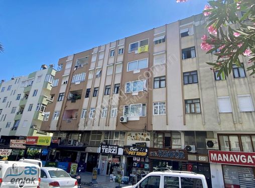 AYDINEVLER MAH CADDE ÜZERİ 3+1 ASANSÖRLÜ MANZARALI GENİŞ DAİRE