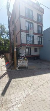 Sultanbeyli Mehmet Akif mahallesinde Kiralık Ters dubleks altı