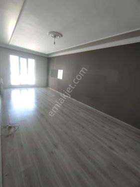 ARNAVUTKÖY MERKEZDE KİRALIK 2+1 DAİRE