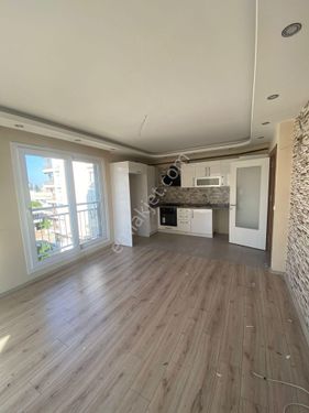  BAHÇEŞEHİR'DE DOĞALGAZLI 3+1 KİRALIK DAİRE