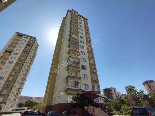  ŞEKER MAHALLESİN'DE SİTE İÇERİSİN'DE 3+1 170 M² KİRALIK DAİRE