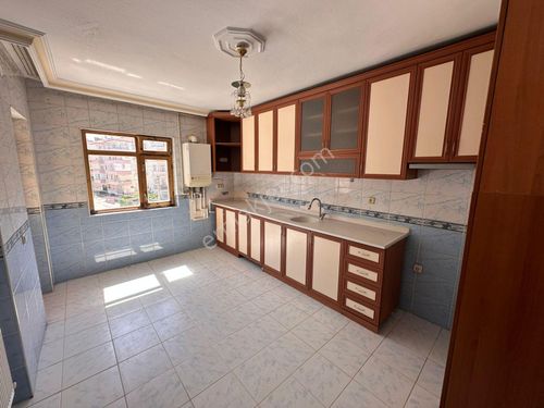   ÇEVİK İNŞ.EMLAKTAN MALAZGİRT MAH. 3+1 ARAKAT SATILIK DAİRE