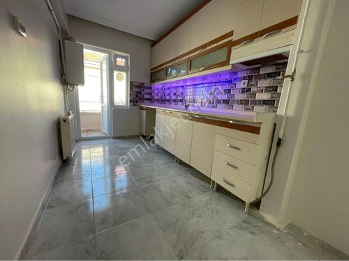 MAREŞAL ÇAKMAK MH.'DE 3+1 SON KAT FULL YAPILI DAİRE