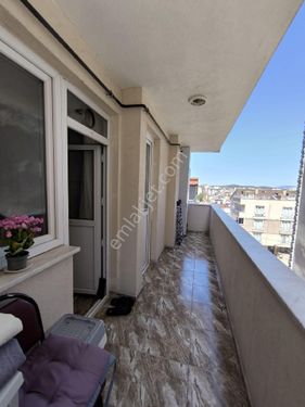 ÇAYIROVA ÖZGÜRLÜK MAHALESİNDE 3+1 130 m2 KİRALIK DAİRE 