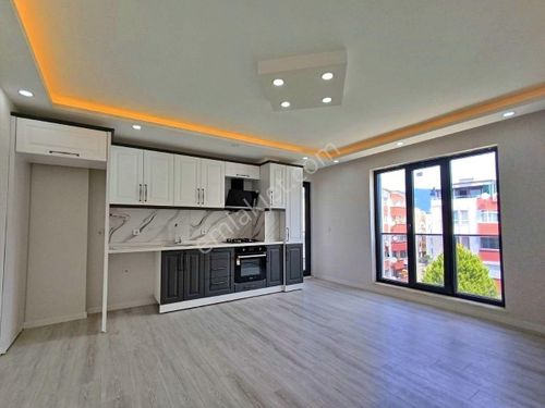  UYTUN'DAN AKÇAY ALTINKUM'DA SIFIR 2+1 SATILIK DAİRE