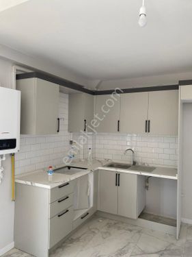  BERGAMA FATİH MAHALLESİNE KİRALIK SIFIR 2+1 DAİRE