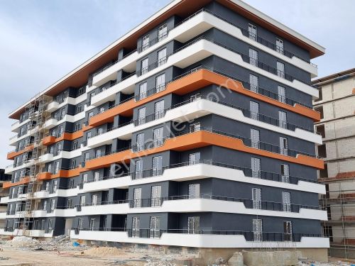 ORUÇ REİS EVLERİNDE 3+1 150 m2 DOLU HİSSE EYLÜLDE TESLİM