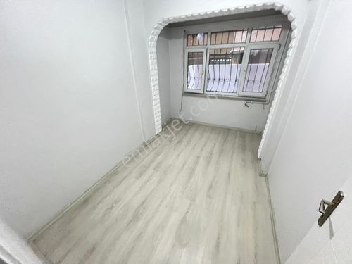 ESENTEPE MAH. 2+1 70M2 15.YILLIK KOT2 DAİRE KİRA:10.000₺ YABANCI AİLEYE UYGUN