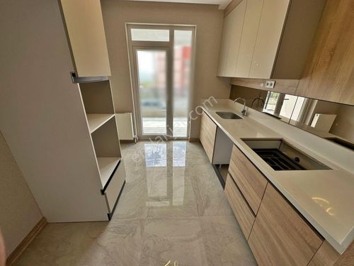  YAPRACIK MH'DE ARA KATTA FULL YAPILI E.BANYOLU 2+1 SATILIK DAİRE