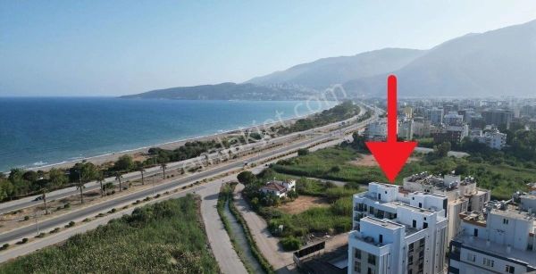 DENİZ MANZARALI HAVUZLU SİTE İÇİ 1+1 ULTRA LÜKS SIFIR SATILIK DAİRE