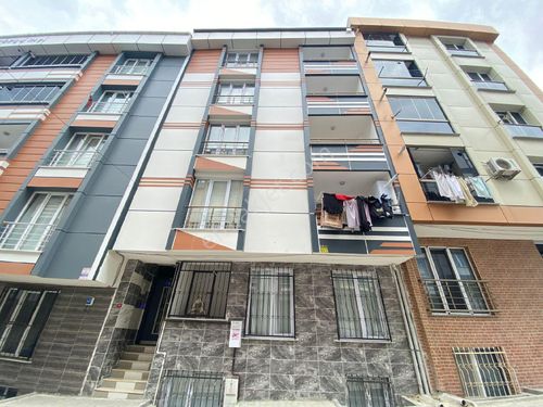  ESENYURT ÜNİVERSİTEYE YAKIN SIFIR TEK DAİRE ÜZERİ 3+1 ARA KAT