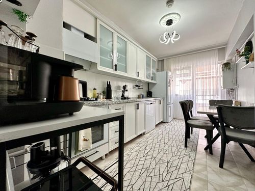  TAŞCILAR'DAN HASTANE BÖLGESİNDE 1.KAT 135M² GÜNEY FULL YAPILI 3+1