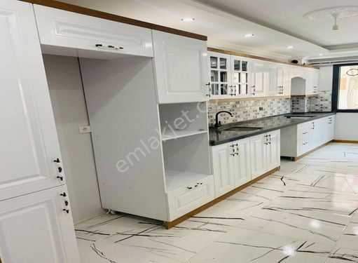  ESENYURT YENİKENT'TE 2+1 KREDİYE UYGUN KULLANIŞLI SATILIK DAİRE ERYAMAN'DA