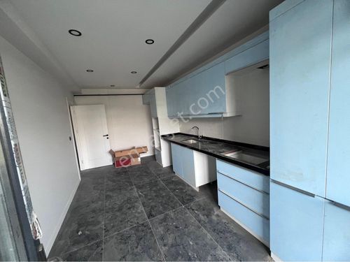  BEYLİKDÜZÜ YAKUPLU MH SIFIR 3+1 OTOPARKLI DAİRE