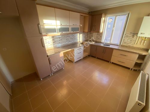 120 M2 GENİŞ KİRALIK 2+1 DAİRE