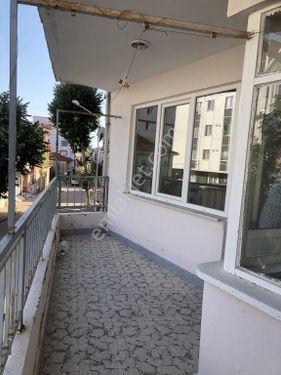 SATILIK 114 M/KARE İŞ YERİ VE 150 M/K DAİRE ÇARŞIYA YAKIN 