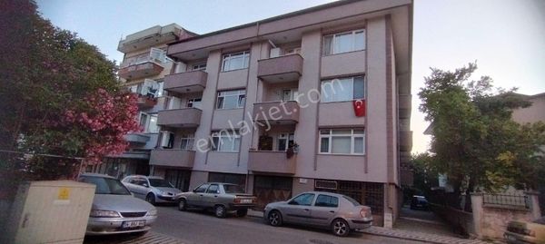 SAKARYA ZÜMRÜT EMLAK'TAN ADAPAZARI MERKEZ DE 3+1, 125 M2 ARAKAT KİRALIK DAİRE