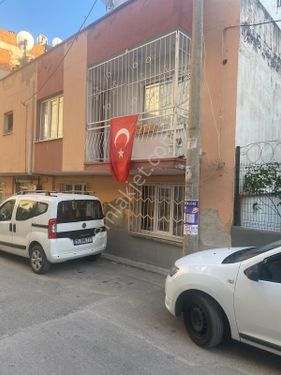 Karabağlar bozyaka bahar mahallesinde iki katlı 2+1 satılık müstakil ev