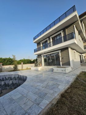  Nazilli Dallıca'da Satılık Havuzlu Lüks Tripleks Villa