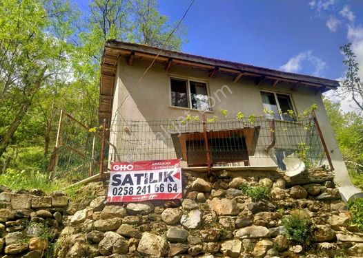 DENİZLİ BABADAĞ CUMHURİYET MAHALLESİNDE SATILIK YAYLA EVİ