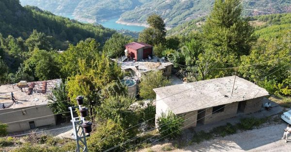 ALANYA UZUNÖZ KÖYÜNDE SATILIK KÖY EVİ VE BAHÇESİ DOĞA MANZARALI