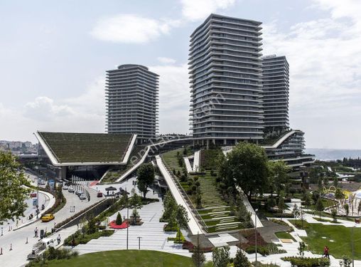  ZORLU CENTER'DA R1 DE 160 M2 SATILIK 2+1 RESİDENCE