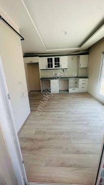 TOPRAK GAYRİMENKUL'DEN ŞEHİTİSHAK MAHALLESİNDE SATILIK DAİRE