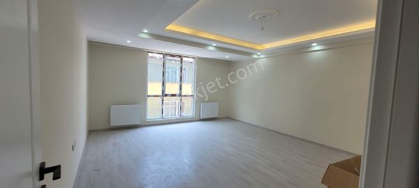 Küçükçekmece/Sefaköy Merkez/KemalPaşa Mh/SATILIK &SIFIR DAİRE 