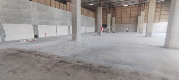 ESENYURT SANAYİ'DE 1500 M2 H 9 TIR GİRİŞLİ KİRALIK DEPO