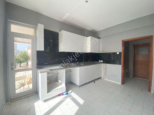 EMLAKÇIM dan YEŞİLBAHÇE MAH de 3+1 ÖNÜİ AÇIK SATILIK DAİRE