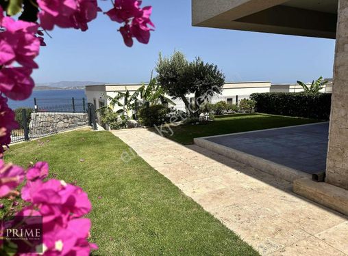 Bodrum Akyarlar'da Kiralık Denize Sıfır Kiralık Villa