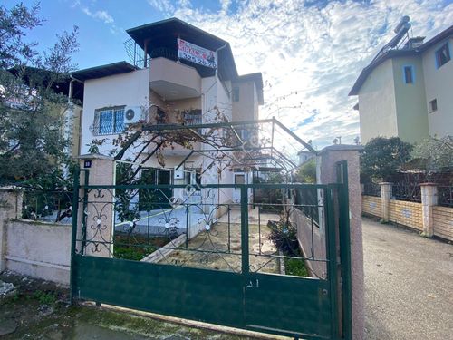 Rw Mef'ten 50.yıl'da Doğalgazlı Triplex Villa