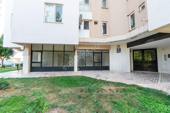  Konyaaltı Gürsu'da Güneykent 2 Sitesi'nde 8 adet Satılık Dükkan