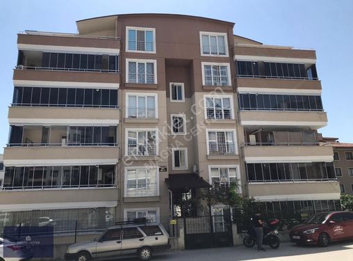 MAGNA DAN AİLE SİTESİNDE MANZARALI ARAKAT 3+1 SATILIK DAİRE