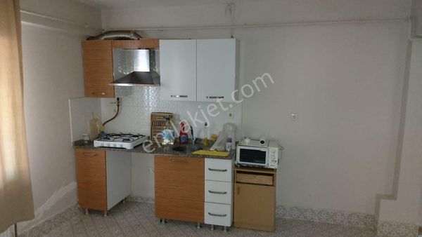 Şükrüpaşa Mah 1+1 50 M2 Bahçe Katı Kiralık Daire