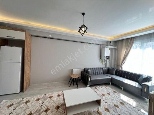  Bornova Mevlana Mahallesinde Full Sıfır Eşyalı 1+1 Satılık Daire