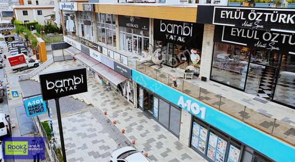 Başakşehir'de Ana Cadde Üzeri Satılık 145 m² FIRSAT Dükkan