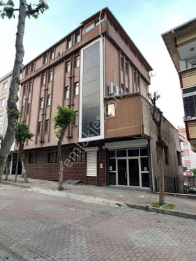 Güngören 5 katı kiralık işyeri