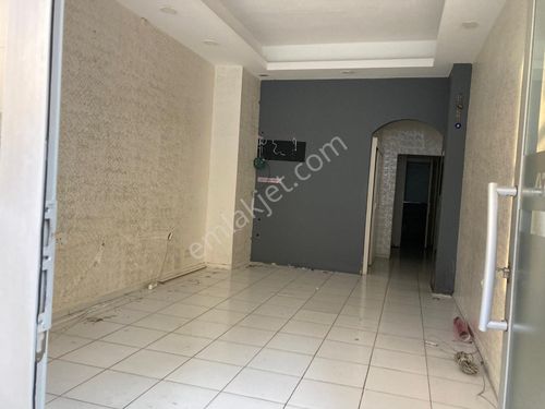 Turpa GAZİEMİR den merkezi lokasyonda Kiralık İşyeri 