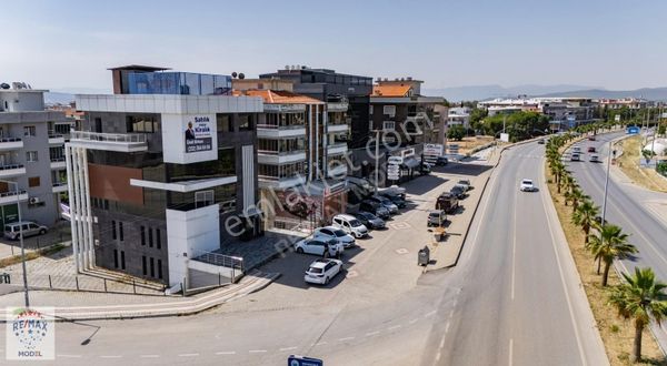 MENDERES ÇEVRE YOLU BULVARINDA SATILIK PLAZA