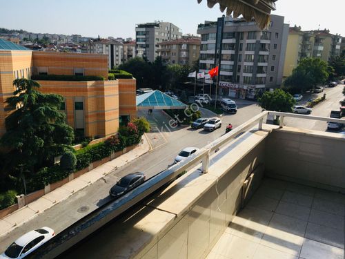  ACIBADEM HASTANASİ KARŞISI 4+1 KİRALIK OFİS