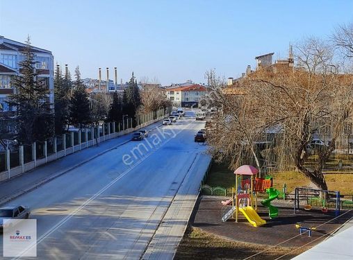 ANADOLU ÜNİ. KONSERVATUAR KARŞISINDA SATILIK 2+1 TERASLI DUBLEKS