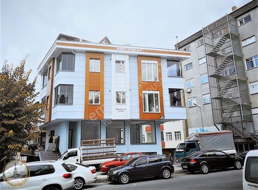 İstanbul Housedan Güngören'de Komple Satılık Ticari İmarlı Bina